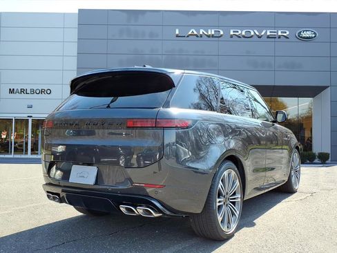 New 2026 Land Rover Range Rover Sport Dynamic SE AWD/4WD image 2