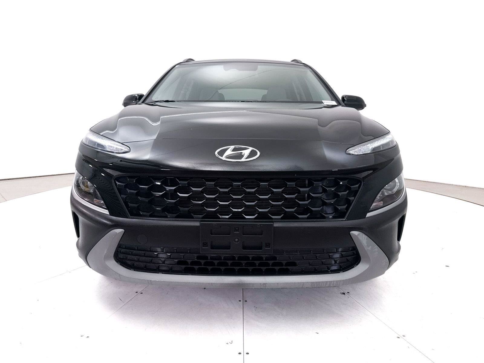 Used 2023 Hyundai Kona SEL w/ Cargo Package FWD image 10