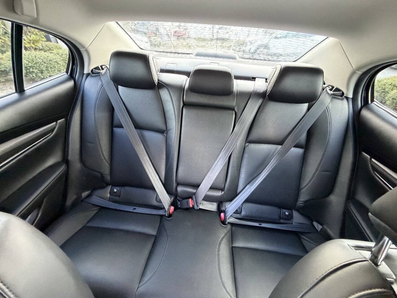 Used 2019 MAZDA MAZDA3 Sedan w/ Preferred Package FWD image 13