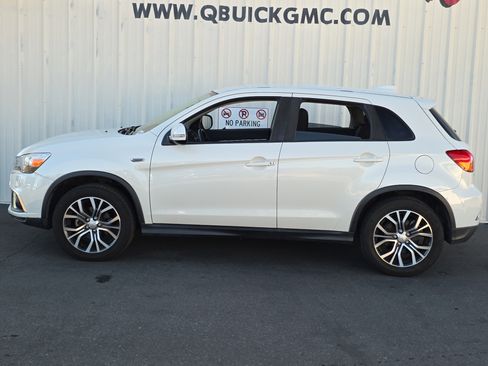 Used 2019 Mitsubishi Outlander Sport SE image 4