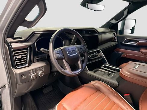 Certified 2026 GMC Sierra 2500 Denali Ultimate AWD/4WD image 9