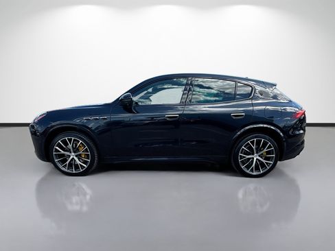 Used 2023 Maserati Grecale Modena AWD/4WD image 6
