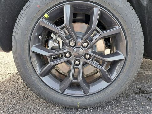 New 2026 Jeep Compass Latitude image 25