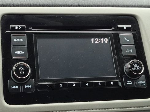 Used 2022 Honda HR-V LX image 22