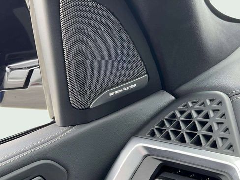 Used 2023 BMW X7 M60i w/ Executive Package image 41