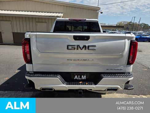 Used 2023 GMC Sierra 1500 Denali Ultimate image 9