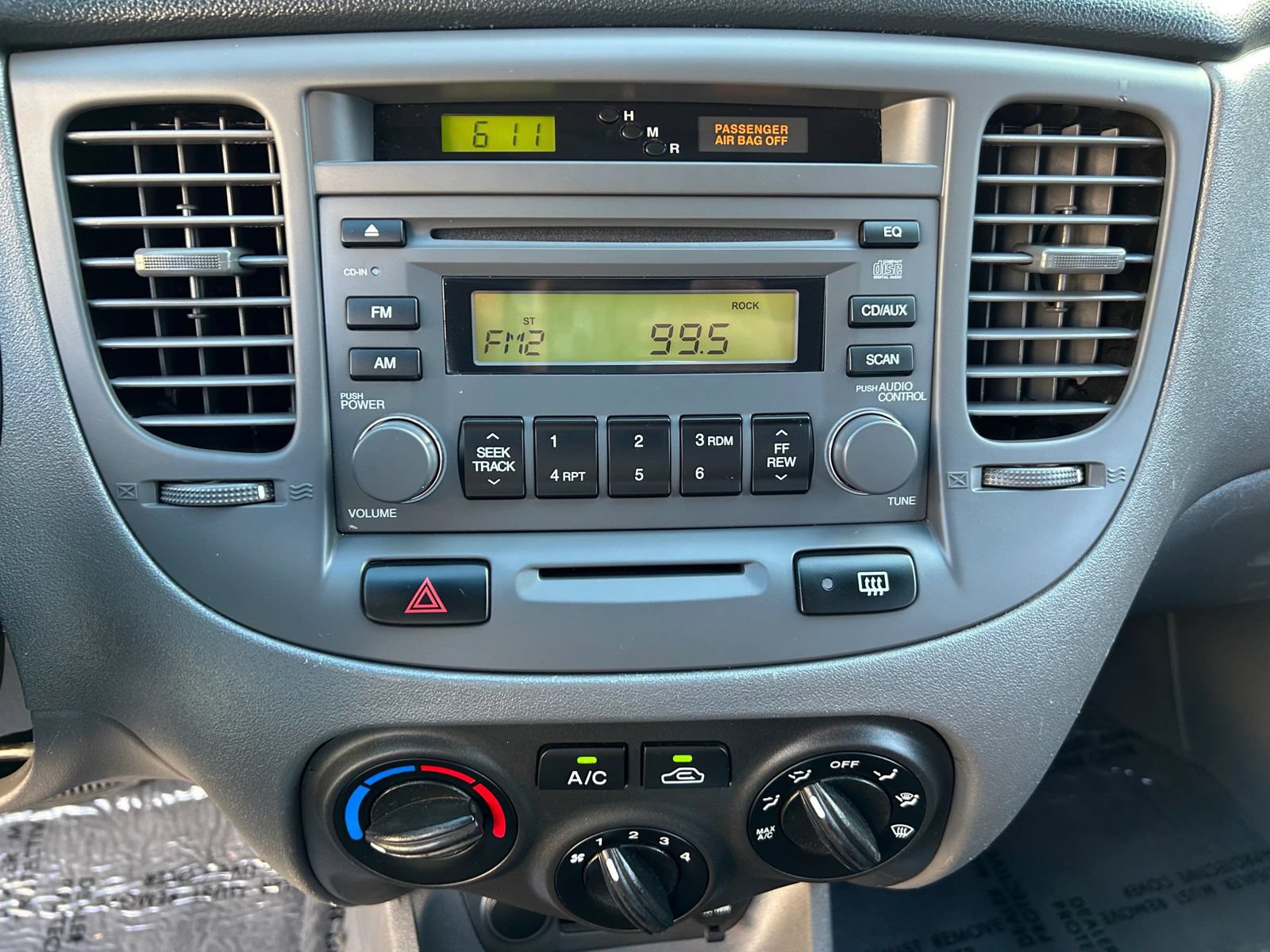 Used 2008 Kia Rio LX FWD image 16