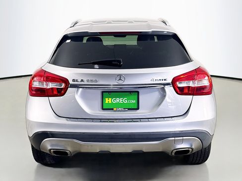 Used 2018 Mercedes-Benz GLA 250 4MATIC image 8