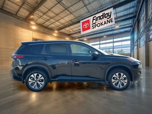 Used 2023 Nissan Rogue SV AWD/4WD image 4