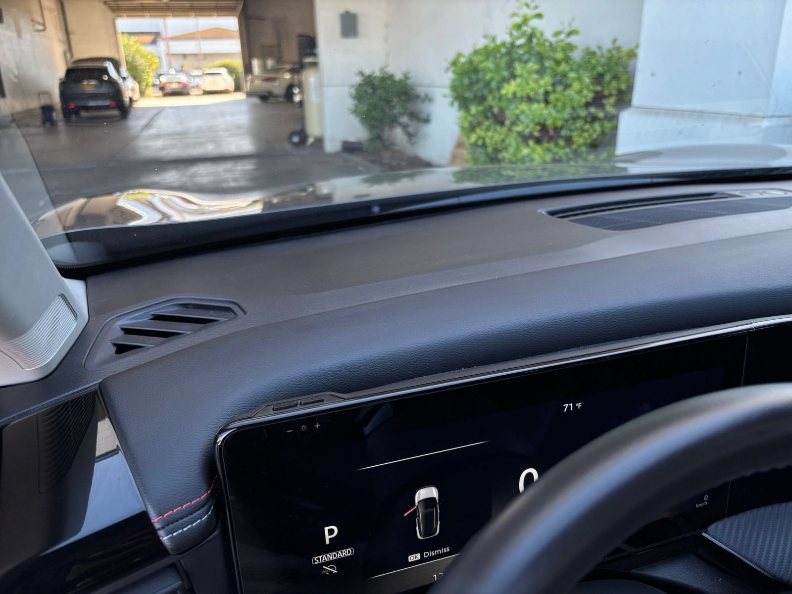 Used 2026 Nissan Kicks SR FWD image 33