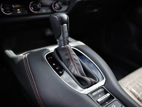 Certified 2025 Honda HR-V Sport image 39