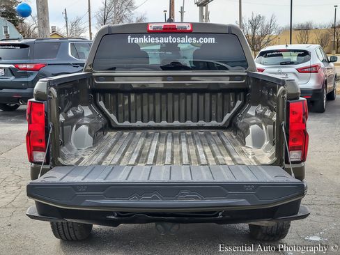Used 2023 Chevrolet Colorado W/T image 25