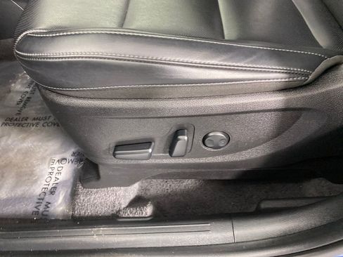 Used 2025 Kia Telluride S image 8