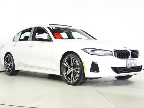 Certified 2023 BMW 330i Sedan w/ Driving Assistance Package RWD image 4