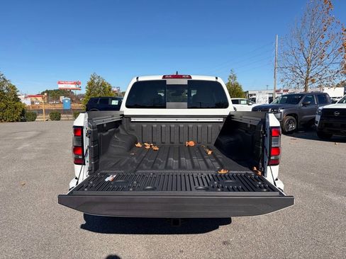 New 2026 Nissan Frontier SV w/ SV Convenience Package image 5