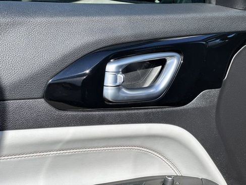 Used 2022 Jeep Compass Limited image 15