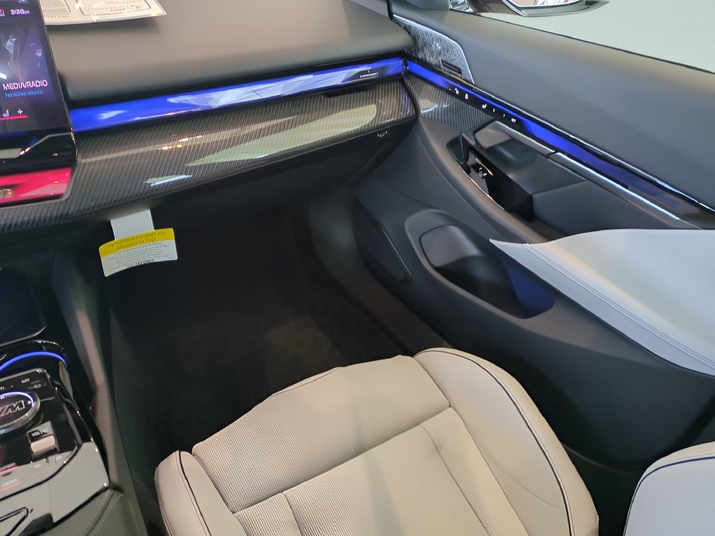 New 2026 BMW M5 Touring AWD/4WD image 16