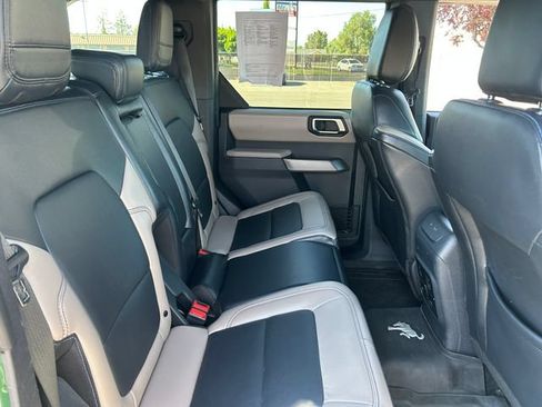 Used 2022 Ford Bronco Wildtrak AWD/4WD image 32