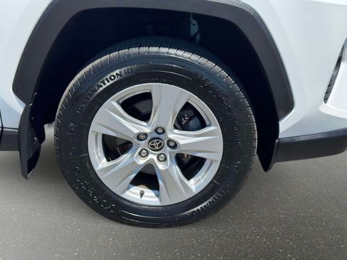 Certified 2021 Toyota RAV4 XLE w/ Convenience Package AWD/4WD image 8
