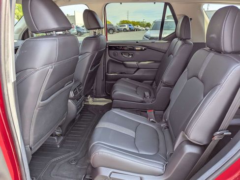 Certified 2025 Honda Pilot EX-L image 20