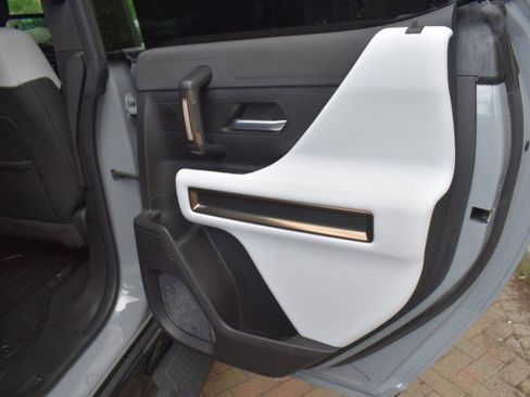 Used 2024 GMC Hummer EV 3X w/ LPO, Illumination Package AWD/4WD image 41