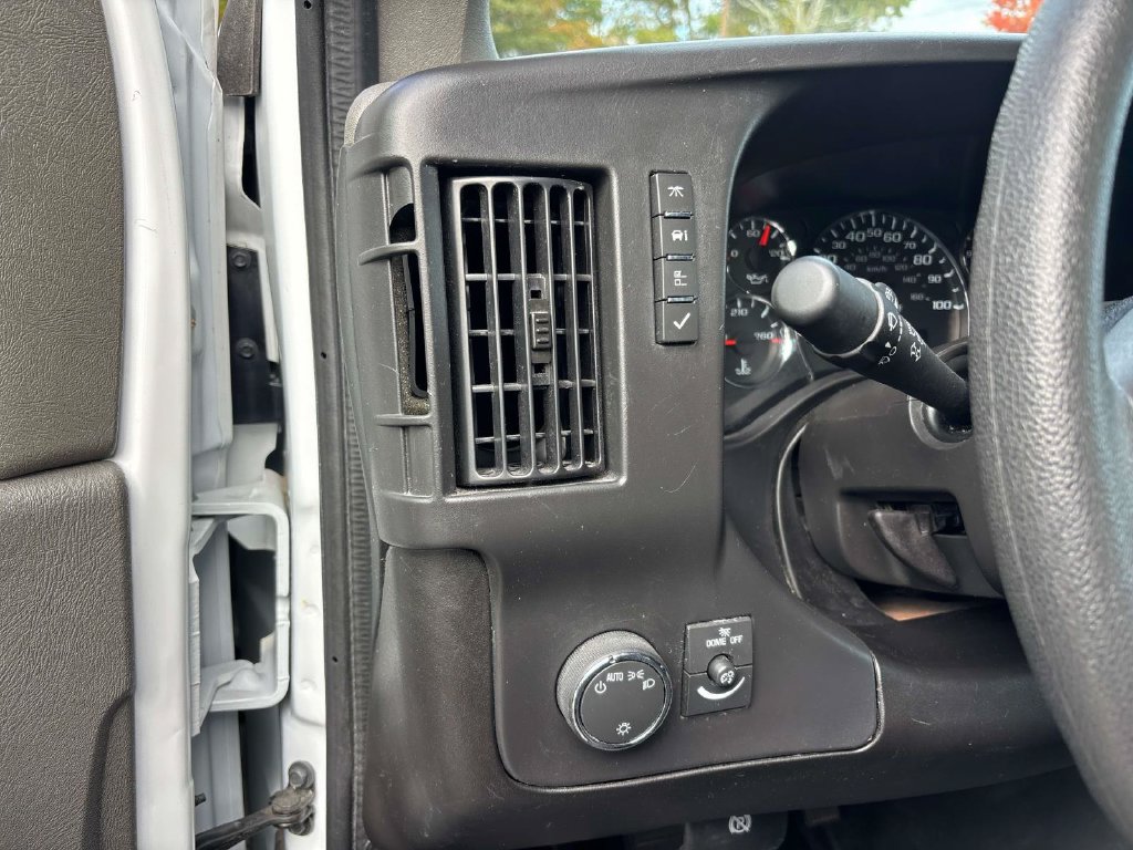 Used 2025 GMC Savana 2500 w/ Driver Convenience Package RWD image 15