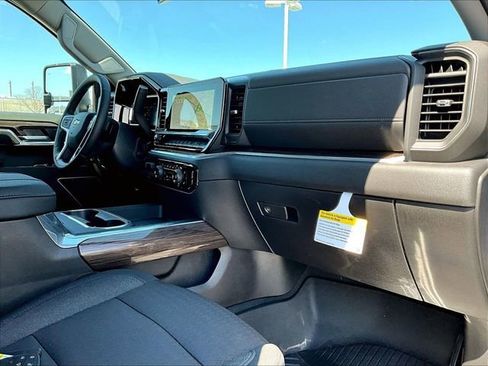 New 2026 Chevrolet Silverado 2500 LT w/ Safety Package AWD/4WD image 9