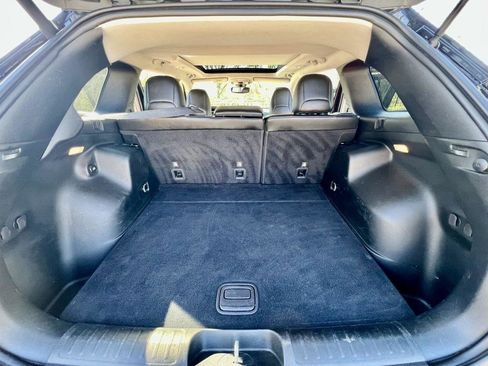 Used 2019 Jeep Cherokee Latitude Plus w/ Comfort/Convenience Group AWD/4WD image 14