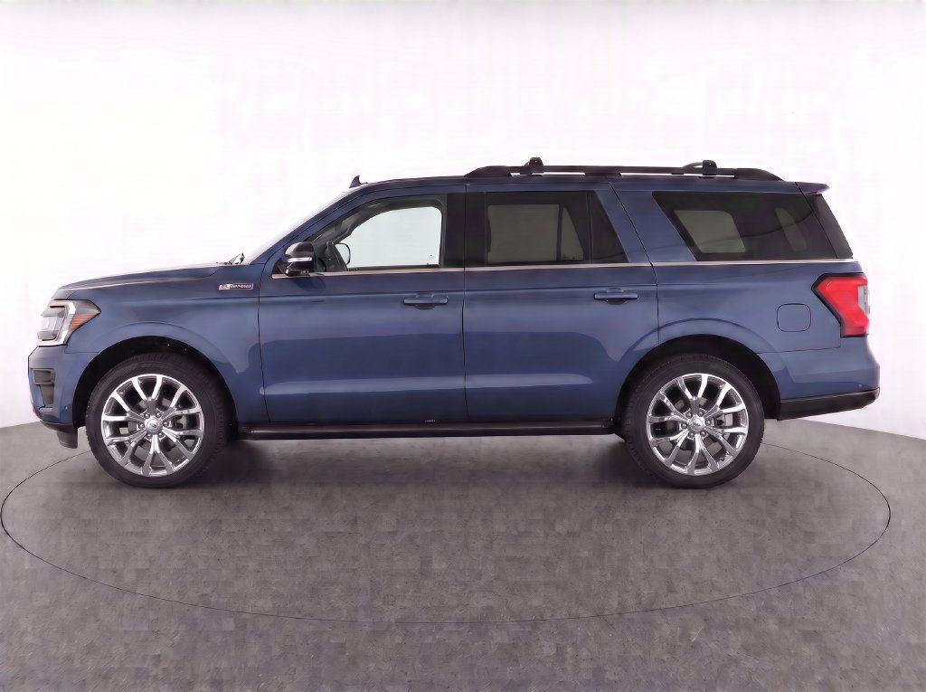 Used 2019 Ford Expedition Limited w/ Equipment Group 303A AWD/4WD image 6