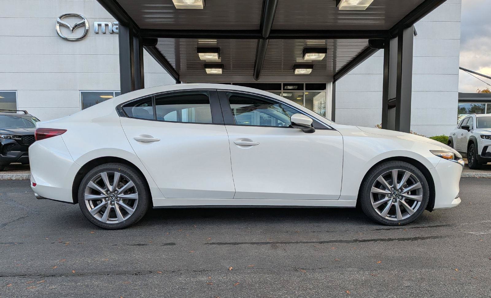Certified 2023 MAZDA MAZDA3 s FWD image 5