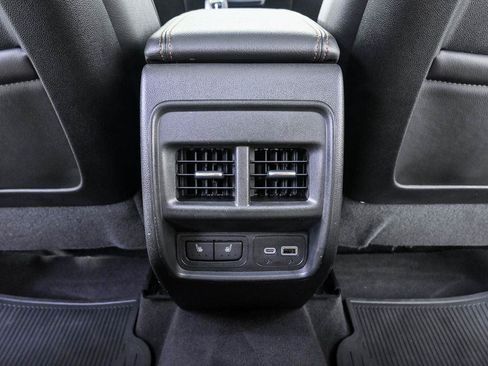 Used 2019 Cadillac XT4 Sport w/ Cold Weather Package FWD image 22