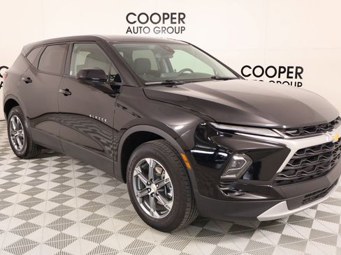 Used 2025 Chevrolet Blazer LT AWD/4WD image 1