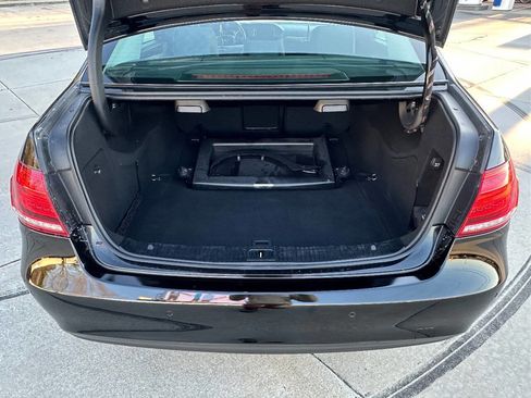 Used 2014 Mercedes-Benz E 350 E 350 Luxury 4dr Sedan image 18