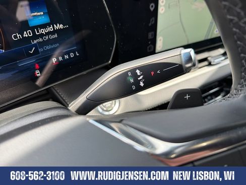 Used 2026 Chevrolet Equinox LT AWD/4WD image 24