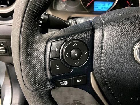 Used 2015 Toyota RAV4 LE image 21