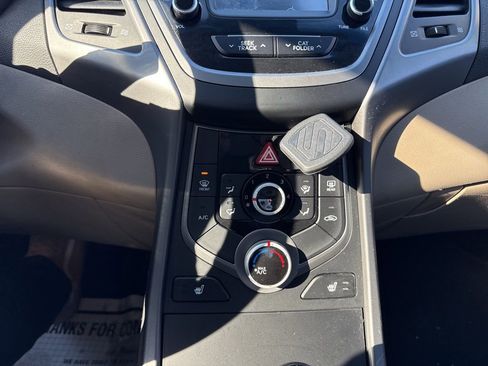 Used 2015 Hyundai Elantra Limited image 24