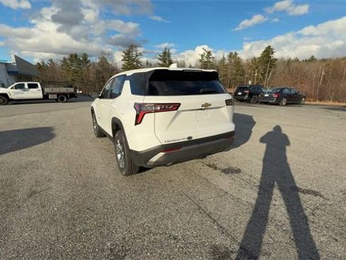 New 2025 Chevrolet Equinox LT w/ Safety and Technology Package image 6