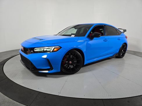 Used 2024 Honda Civic Type R image 1