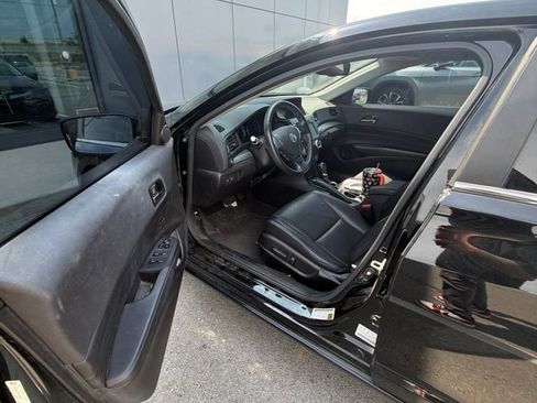 Used 2017 Acura ILX FWD image 10