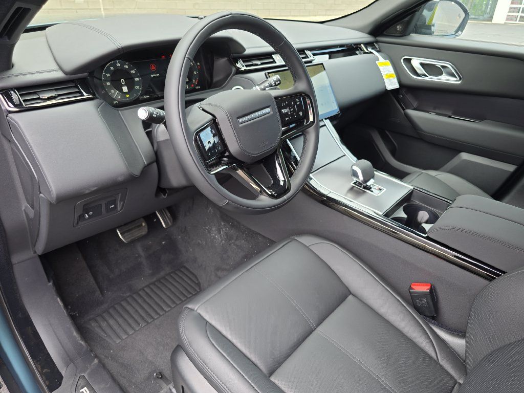 New 2026 Land Rover Range Rover Velar Dynamic SE AWD/4WD image 27