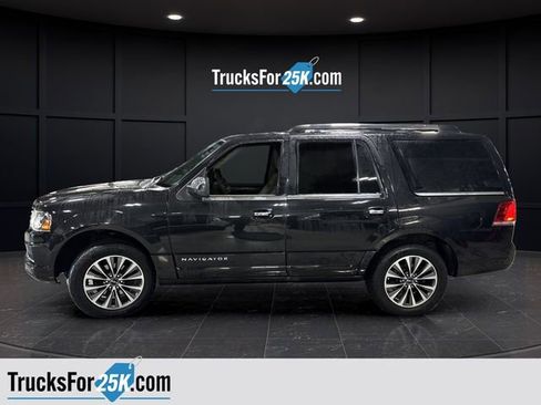 Used 2015 Lincoln Navigator 4WD image 13