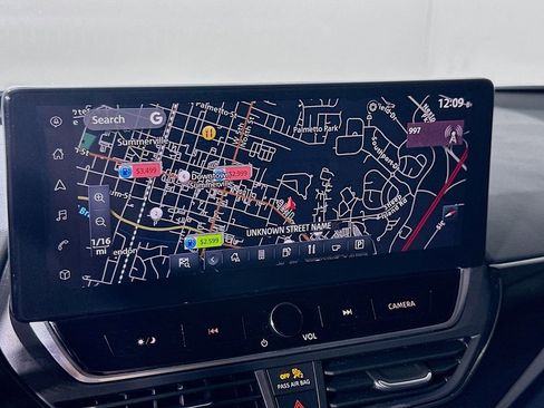 Used 2024 Nissan Altima 2.5 SR w/ SR Premium Package image 25