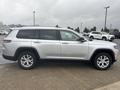 Used 2021 Jeep Grand Cherokee L Limited image 3