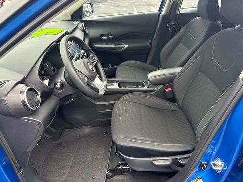 Used 2024 Nissan Kicks SV FWD image 12