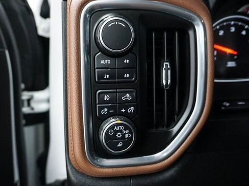 Used 2019 Chevrolet Silverado 1500 High Country w/ Technology Package image 14