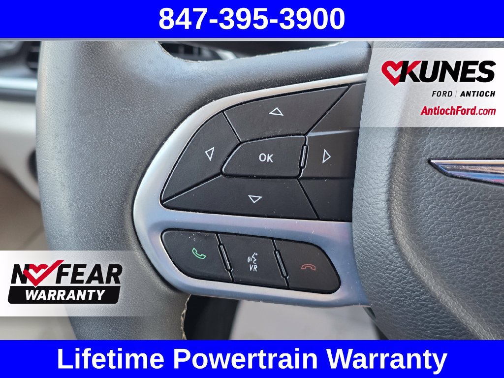 Used 2023 Chrysler Voyager LX FWD image 45