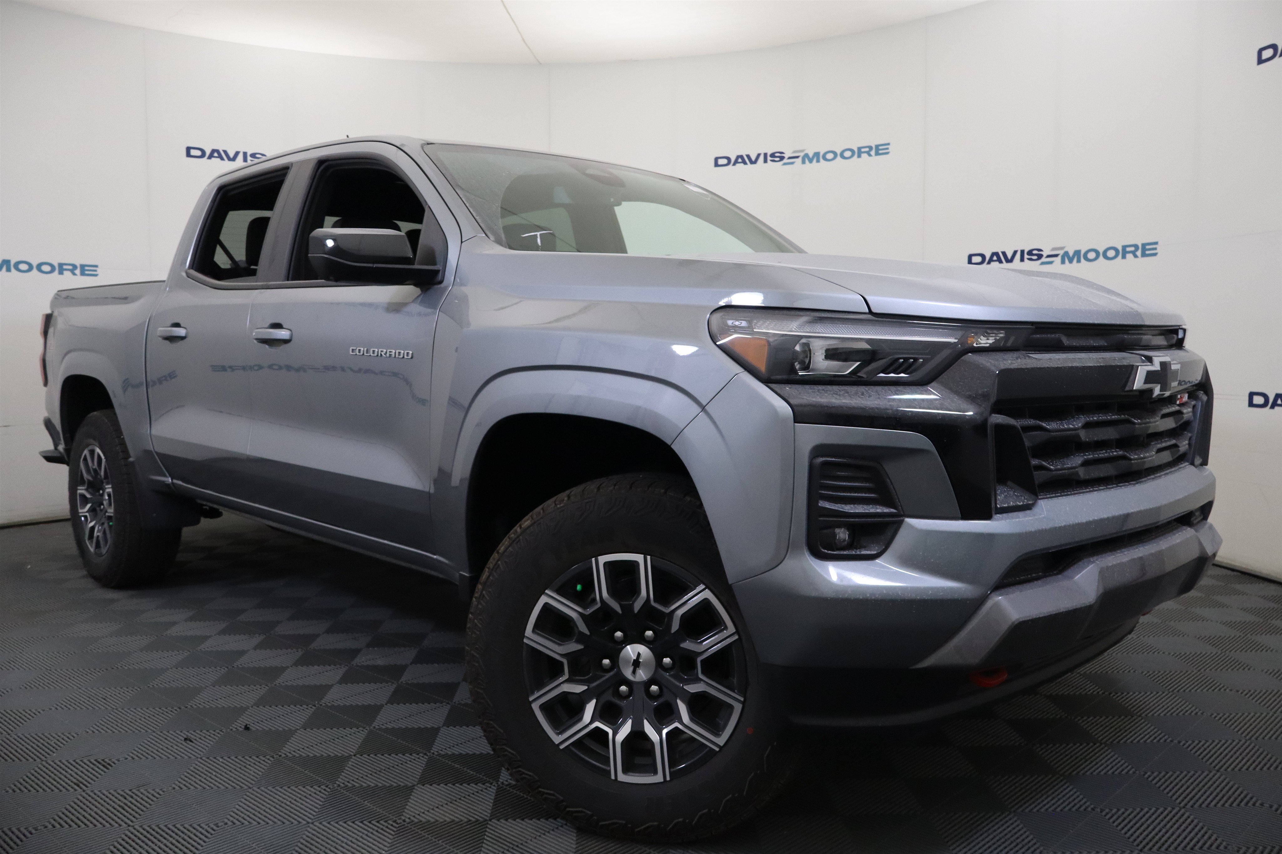 New 2026 Chevrolet Colorado Z71 w/ Technology Package AWD/4WD image 2