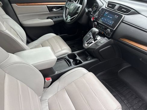 Used 2018 Honda CR-V Touring image 17