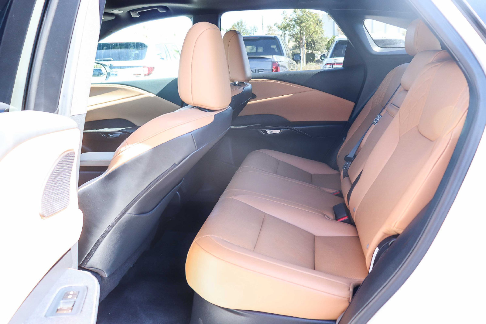 Certified 2025 Lexus RX 350 FWD w/ Technology Package image 20
