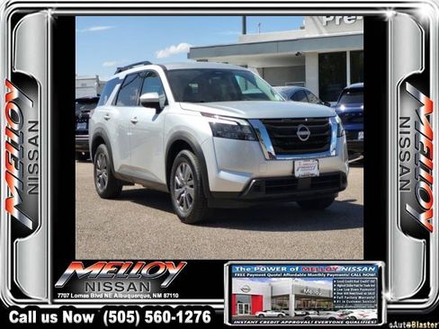 Certified 2024 Nissan Pathfinder SV AWD/4WD image 3